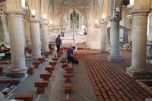 Englische Kirche bekommt Fußbodenheizung - SHK Profi